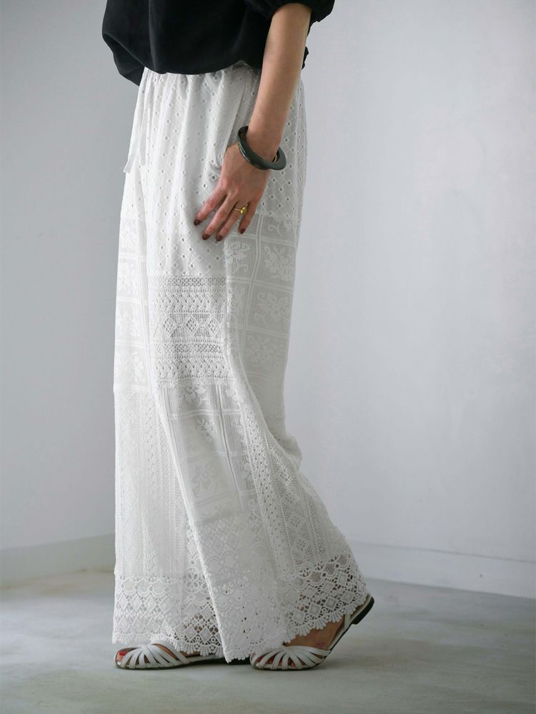 新品未使用✨ハグオーワー　パッチワークレースパンツ　ホワイト 新品未使用✨ハグオーワー パッチワークレースパンツ ホワイト パッチ