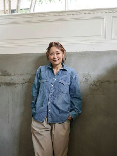 未使用　HUG Ō WǎR デニムウエスタンシャツ 長袖　ブルー　雅姫さん 未使用 HUG Ō WǎR デニムウエスタンシャツ 長袖 ブルー 雅姫さん