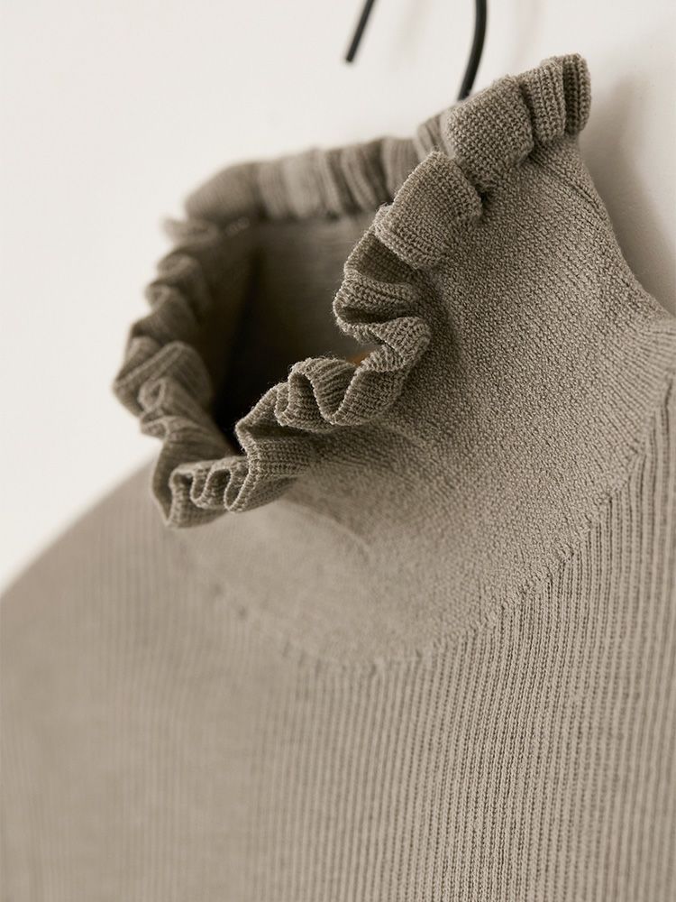 フリルハイネックセーター | HUG O WaR ONLINE STORE